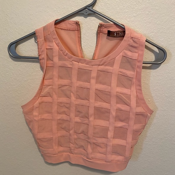 Pink crop top - Picture 2 of 2